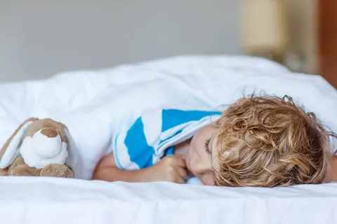 Bedplassen, wanneer moet je je zorgen maken?